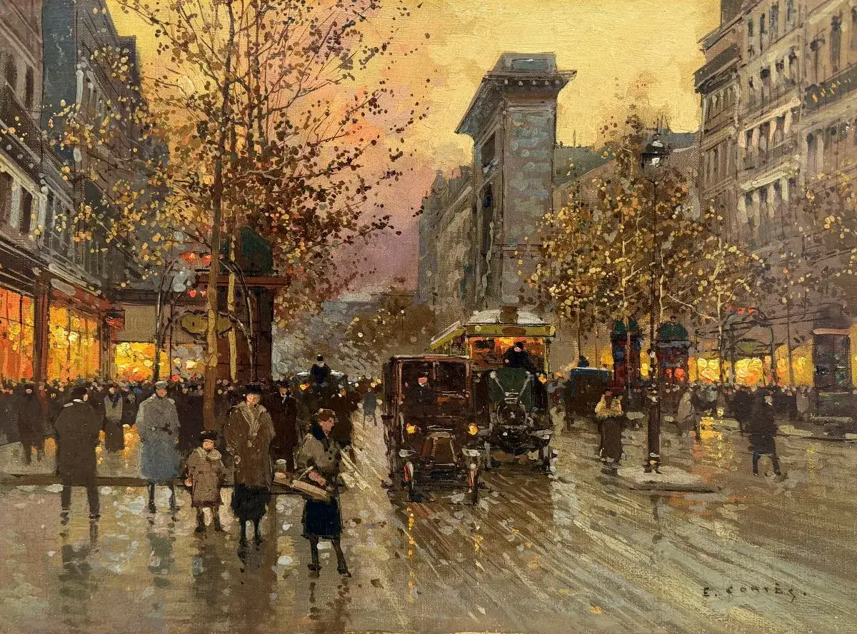 Sc&egrave;ne parisienne anim&eacute;e par &Eacute;douard Cort&eacute;s, peintre, avec des fiacres, des automobiles et des passants sous un ciel cr&eacute;pusculaire.